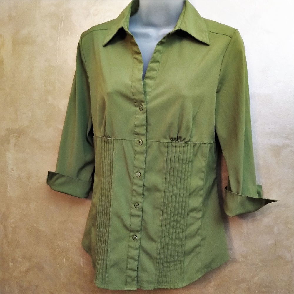 3/4 Cuff Sleeve Blouse by Como EUC S